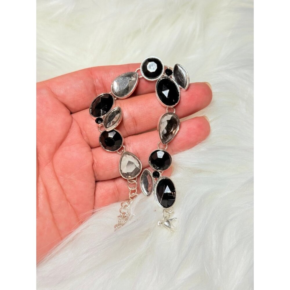 Black & Clear Rhinestones Bracelet (d) - Picture 2 of 5